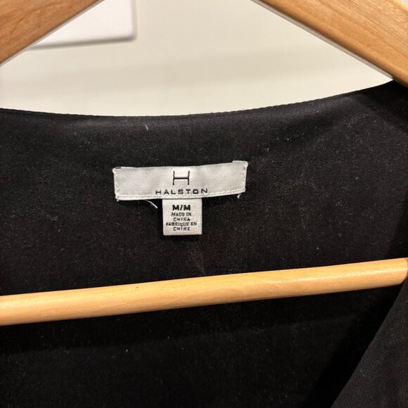 Halston Summer Top - Picture 2 of 3